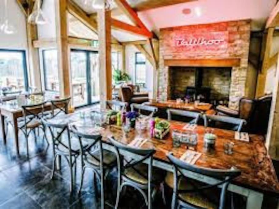 Blueberry Cottage - Lower Mill Estate Somerford Keynes ภายนอก รูปภาพ