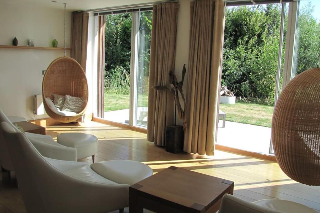 Blueberry Cottage - Lower Mill Estate Somerford Keynes ภายนอก รูปภาพ