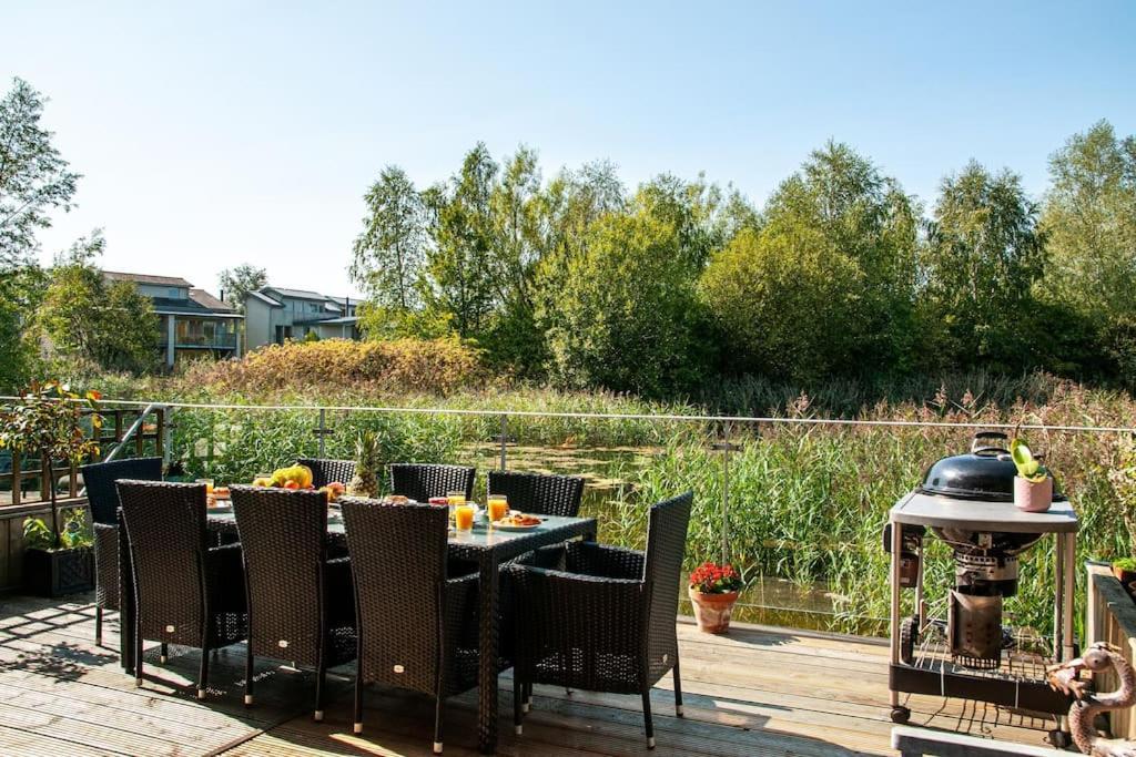Blueberry Cottage - Lower Mill Estate Somerford Keynes ภายนอก รูปภาพ