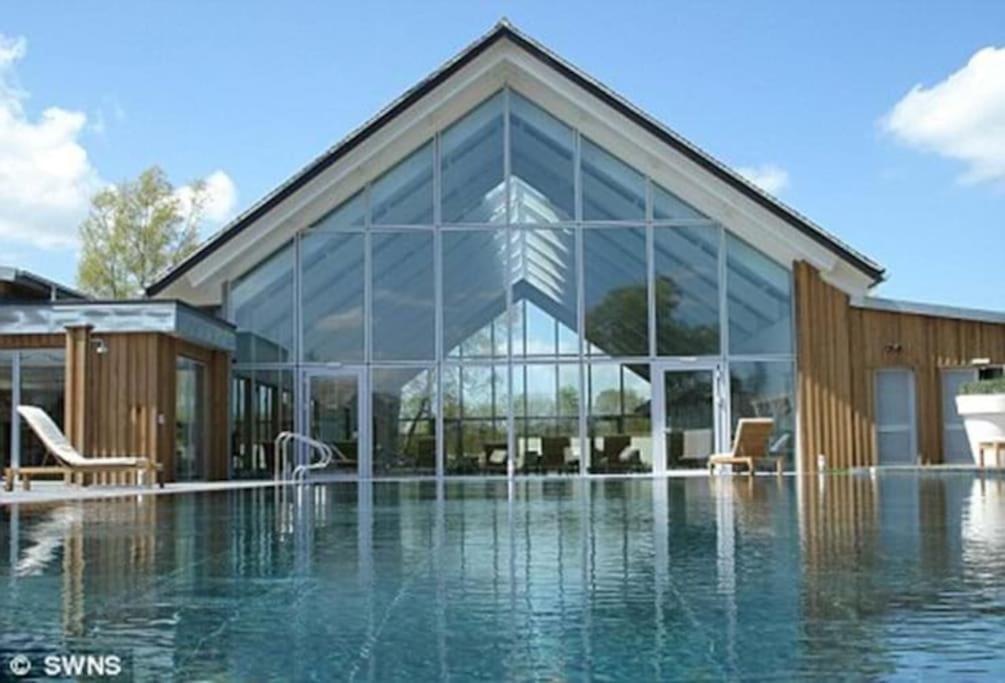Blueberry Cottage - Lower Mill Estate Somerford Keynes ภายนอก รูปภาพ