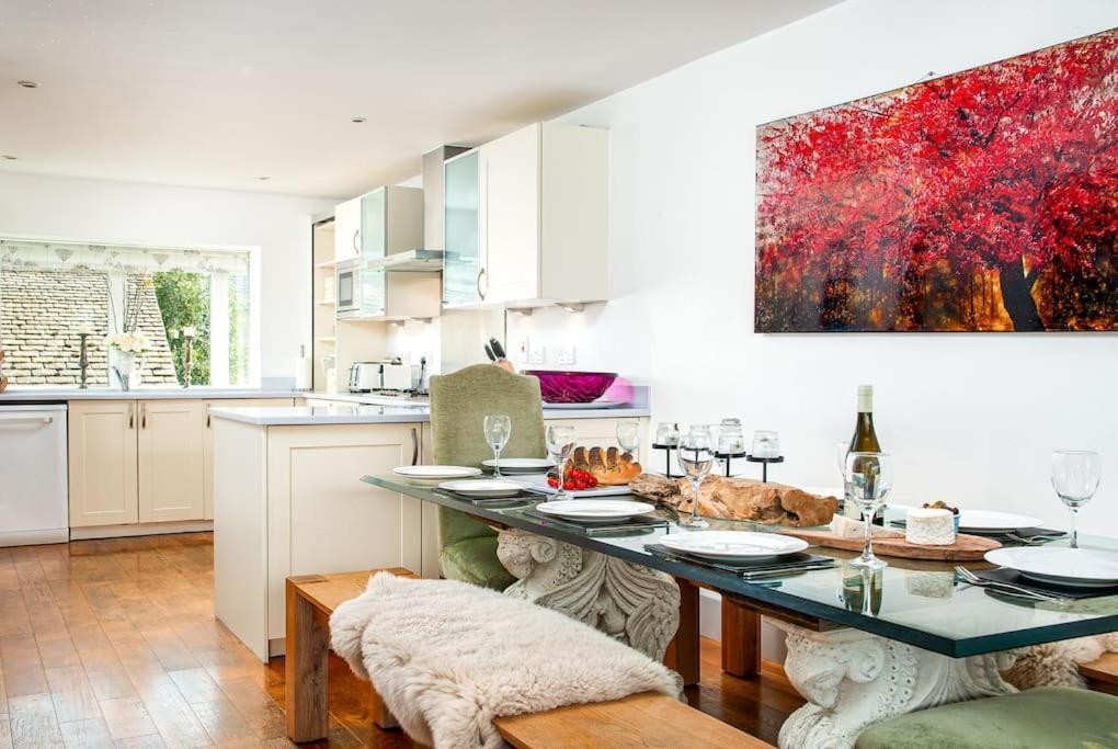 Blueberry Cottage - Lower Mill Estate Somerford Keynes ภายนอก รูปภาพ