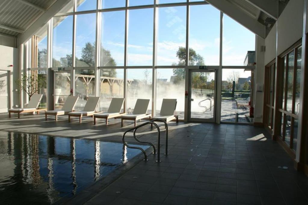 Blueberry Cottage - Lower Mill Estate Somerford Keynes ภายนอก รูปภาพ